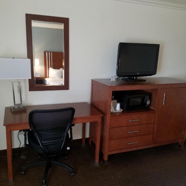 SureStay Hotel by Best Western Hollister image 28